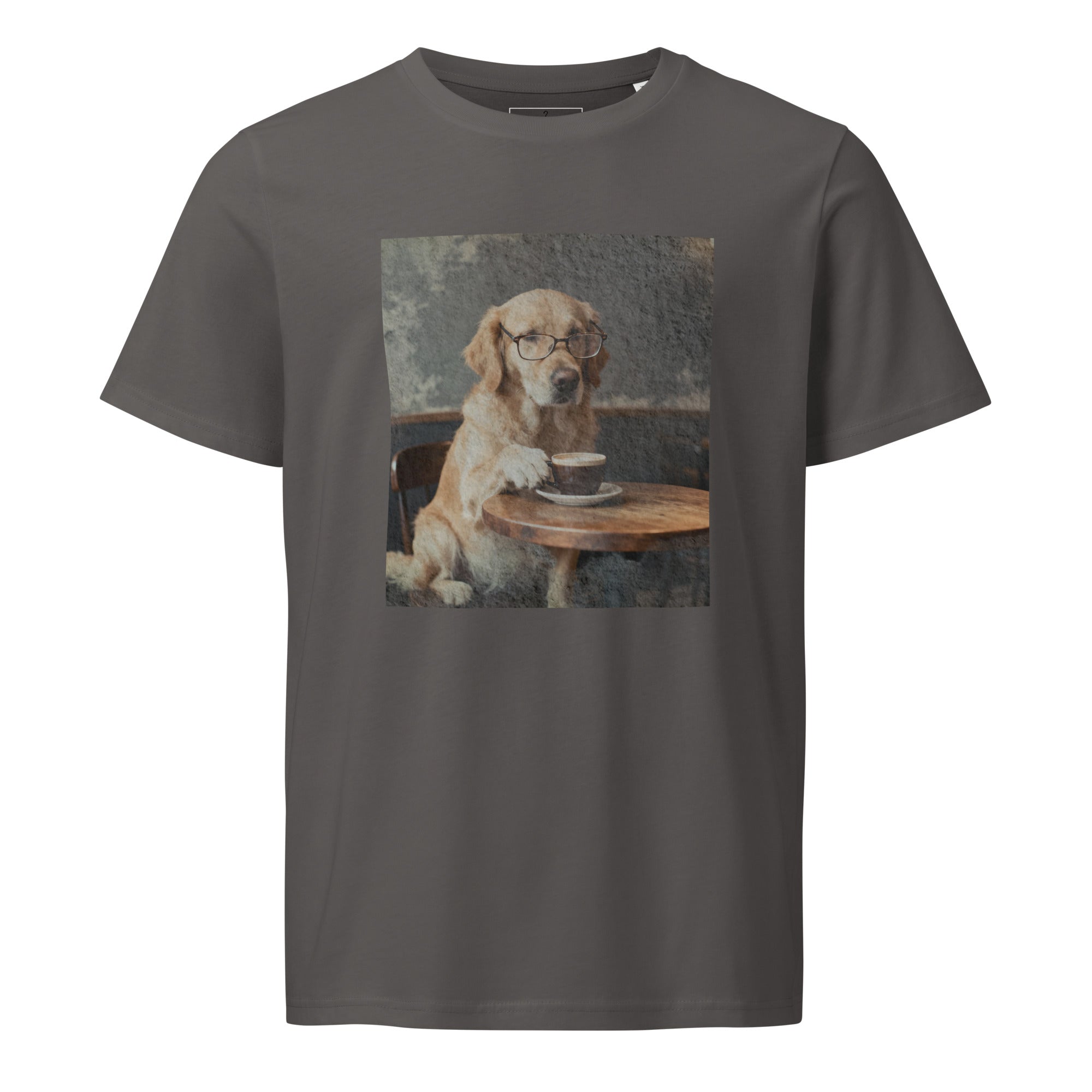 Intellectual Golden Retriever Cafe T-Shirt – Cotton Coffee Lover Tee – Distressed Retro Dog Aesthetic – Unisex